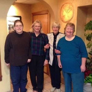 Meet your Posher, Lynda